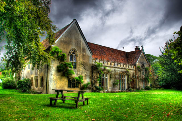 Oxfordshire retreat house.jpg