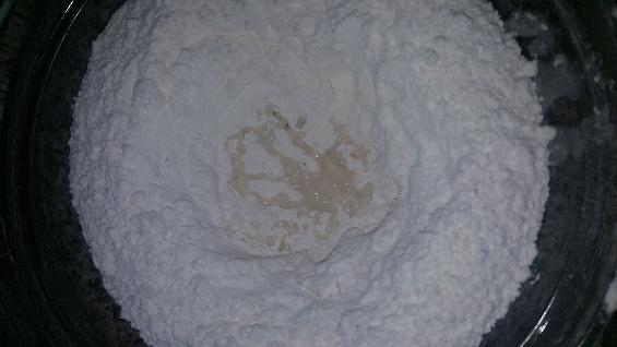 Imagen que contiene tarta, interior, nieve, comida

Descripción generada con confianza alta
