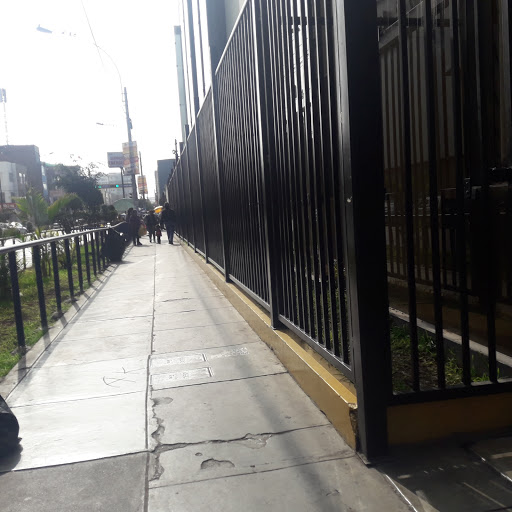 Clinica Del Instituto De Salud Del Niño