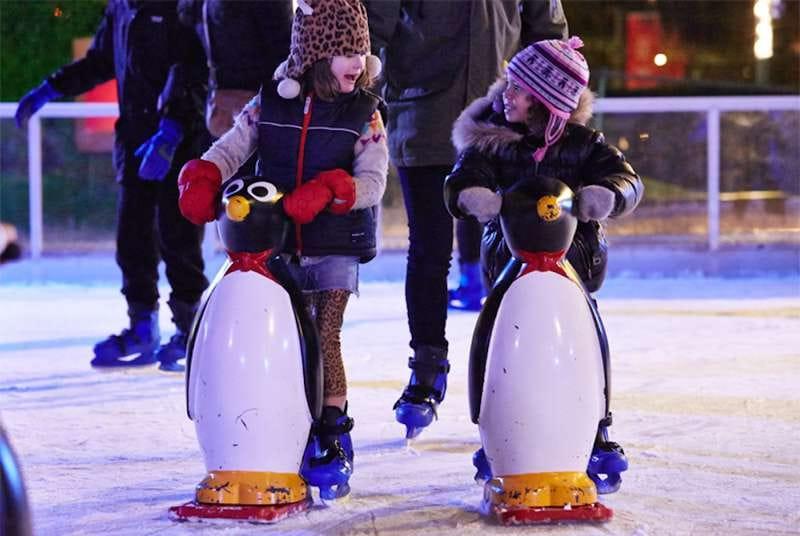 kids doing ice skating