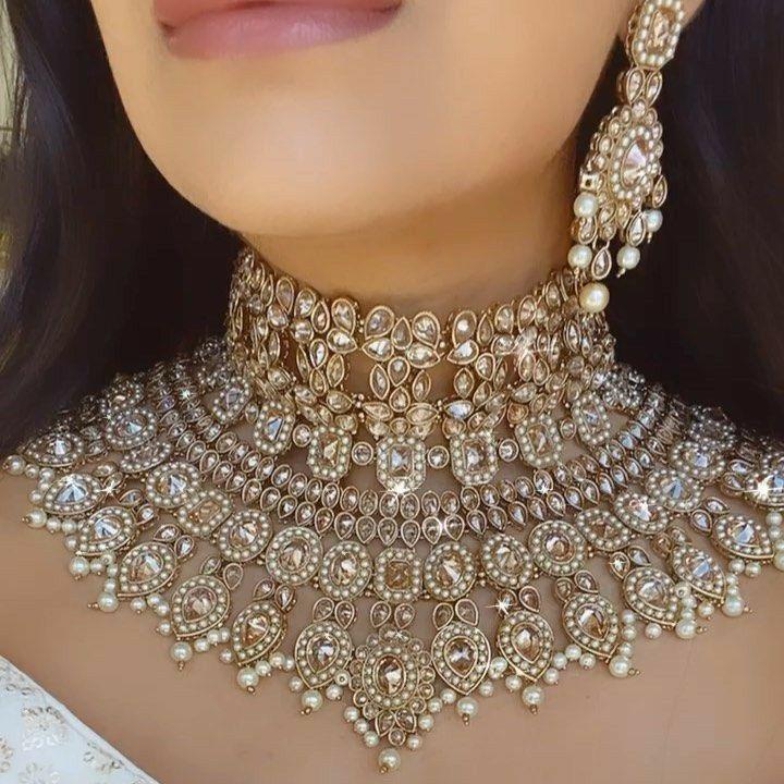 Elegant full neck covering diamond necklace in 2020 | Indian jewellery  design earrings, Bridal jewels, Bridal diamond jewellery
