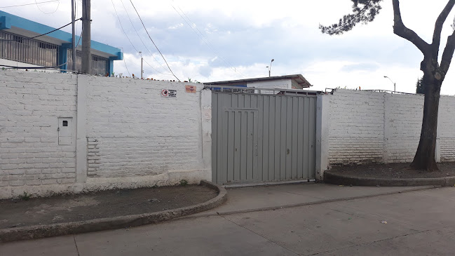 Unidad Educativa Ricardo Muñoz Chávez - Cuenca