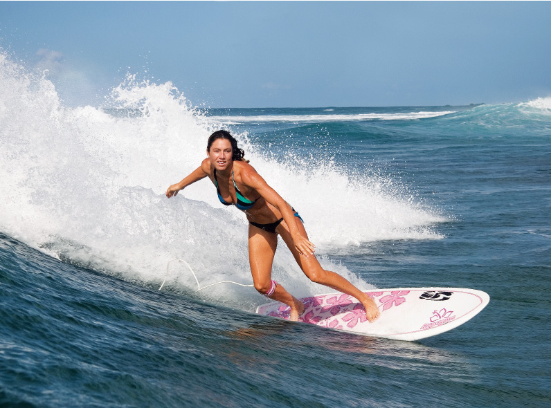 http://www.surfgirlmag.com/wp-content/uploads/2011/07/bottom-turn.jpg