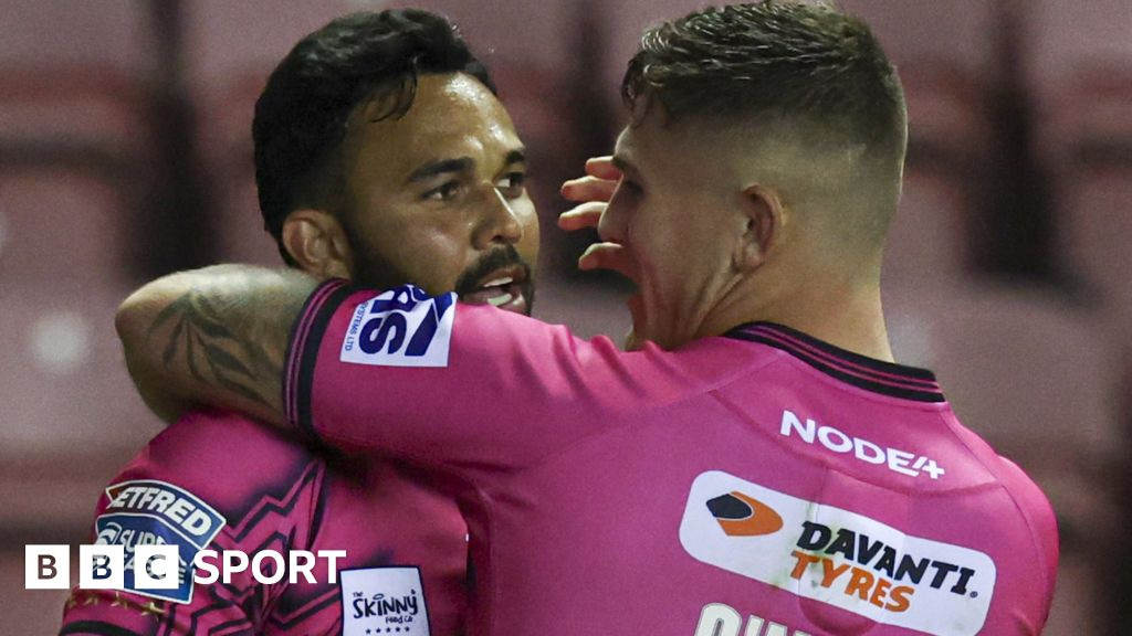 Super League: Wigan Warriors 52-6 Toulouse Olympique, Toulouse's Super League survival hopes had been dealt a significant blow by a rampant Wigan