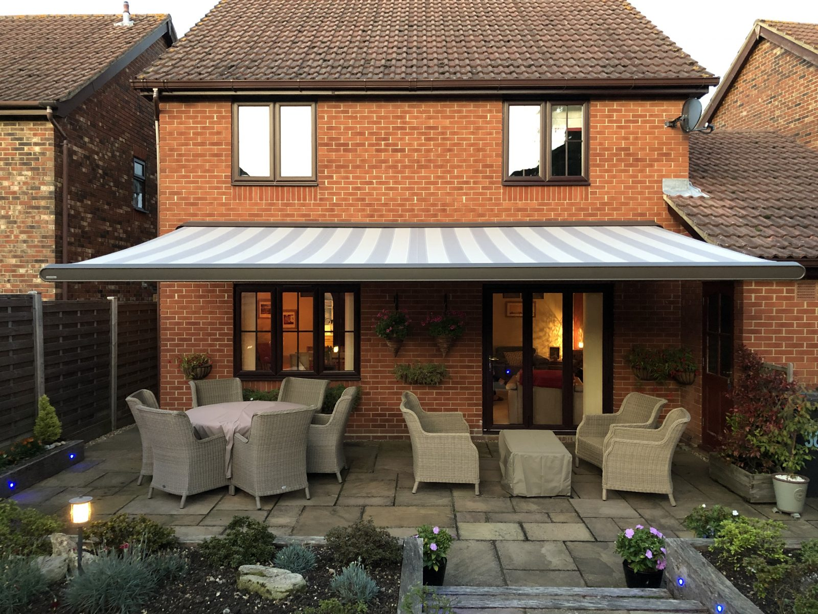 fungsi awning