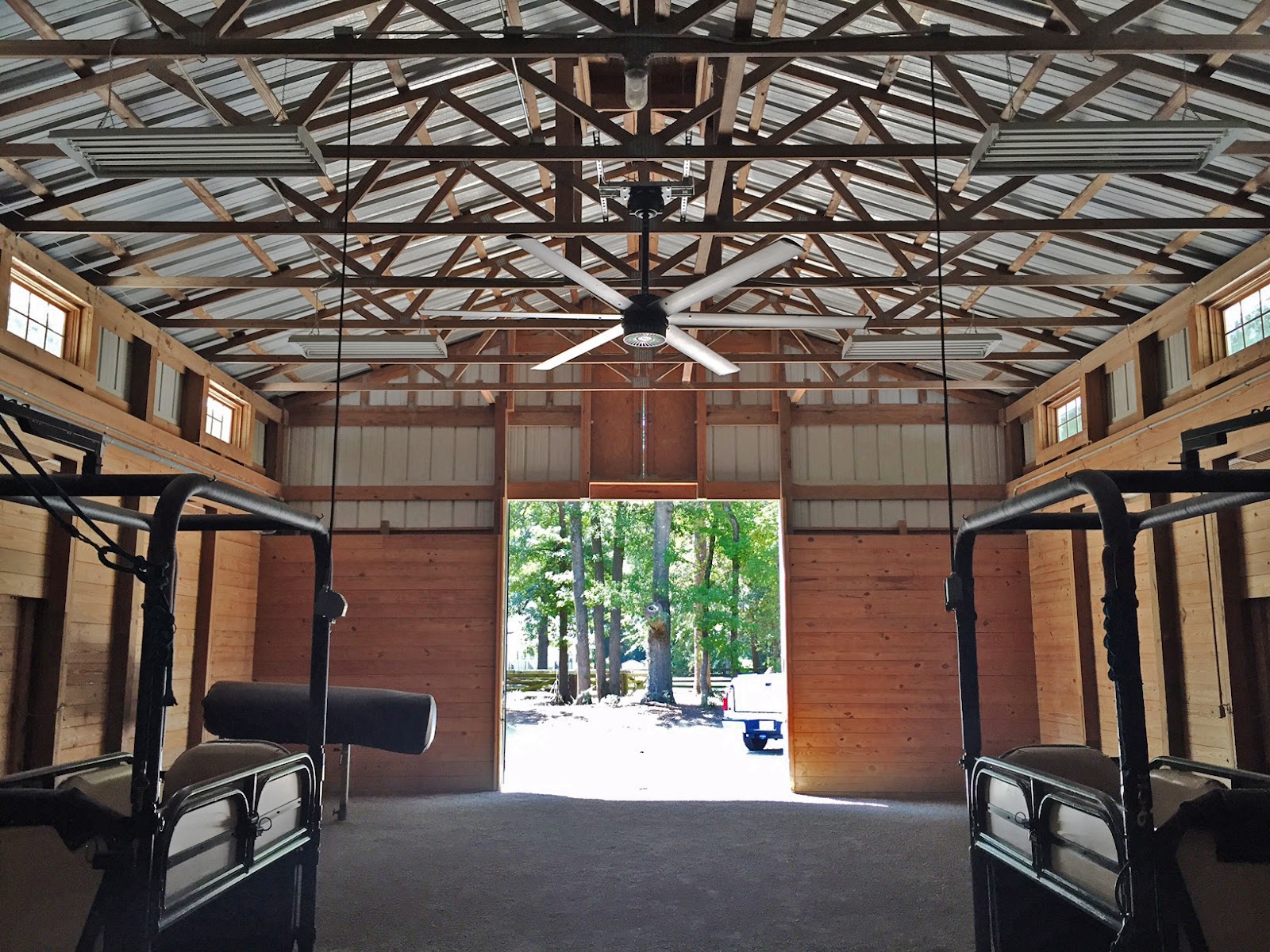 Airfoil blades in barns