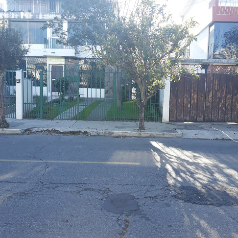 Veterinaria y Peluquería COOPER - Quito