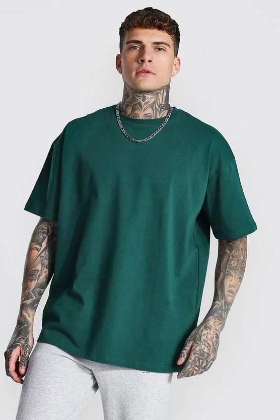 Quần áo oversize nam- cách phối áo thun oversize nam chuẩn đẹp 2021