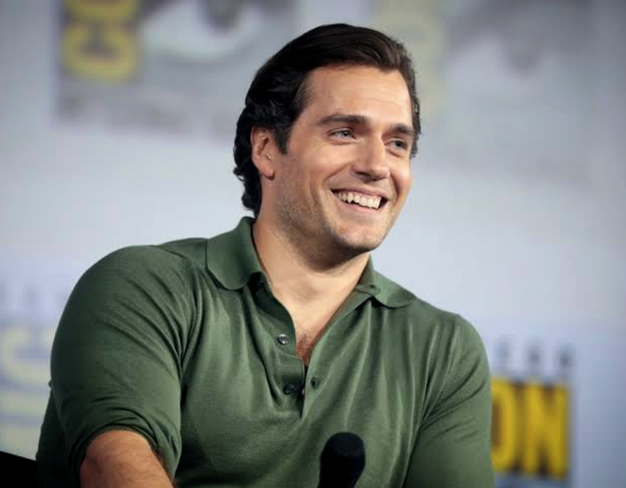 Henry Cavill Net Worth and Biography Rich People