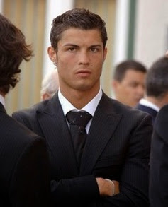 Gentle hair cut of Cristiano Ronaldo