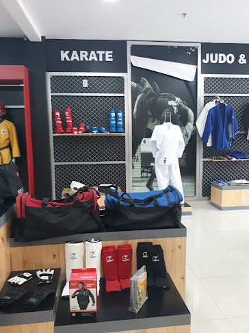 Champion Sports - Tienda de deporte