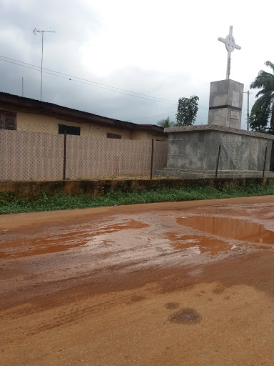 Holy Trinity Church, Ogbe Osowa St, Isieke, Asaba, Nigeria, Catholic Church, state Delta