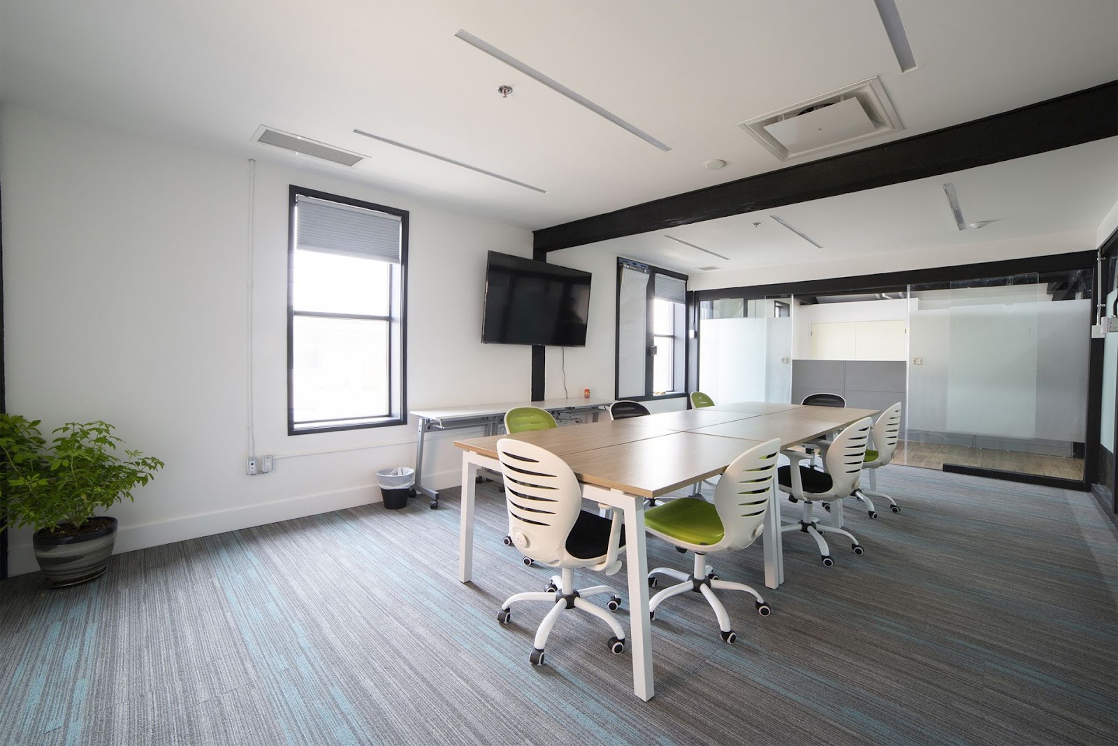 Coworking Space Victoria: 10 Best Spaces with Pricing, Amenities & Location 4