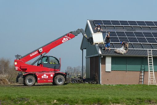 Pemasangan Solar Panel di Atap untuk Rumah yang Lebih Efisien