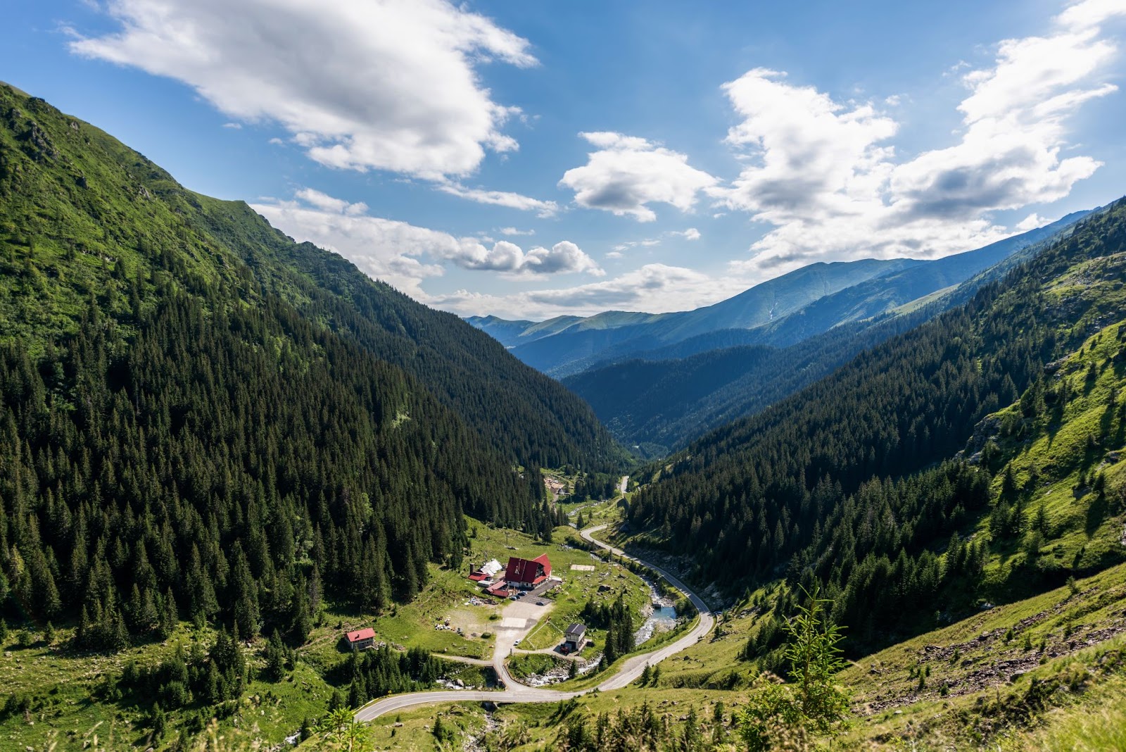 Cele mai populare Parcuri Naționale din România