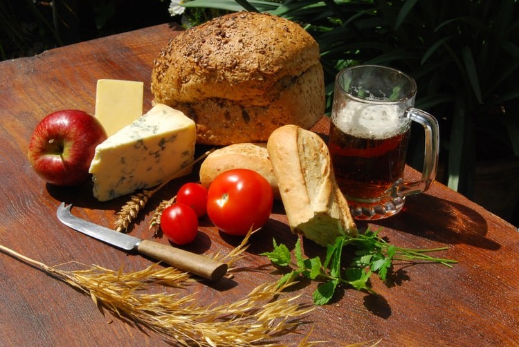 What Is A Ploughman's Lunch?