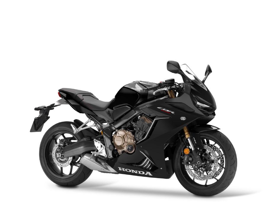 2021 Honda CBR650R in black, is a sportsbike in the Honda 2021 lineup. 