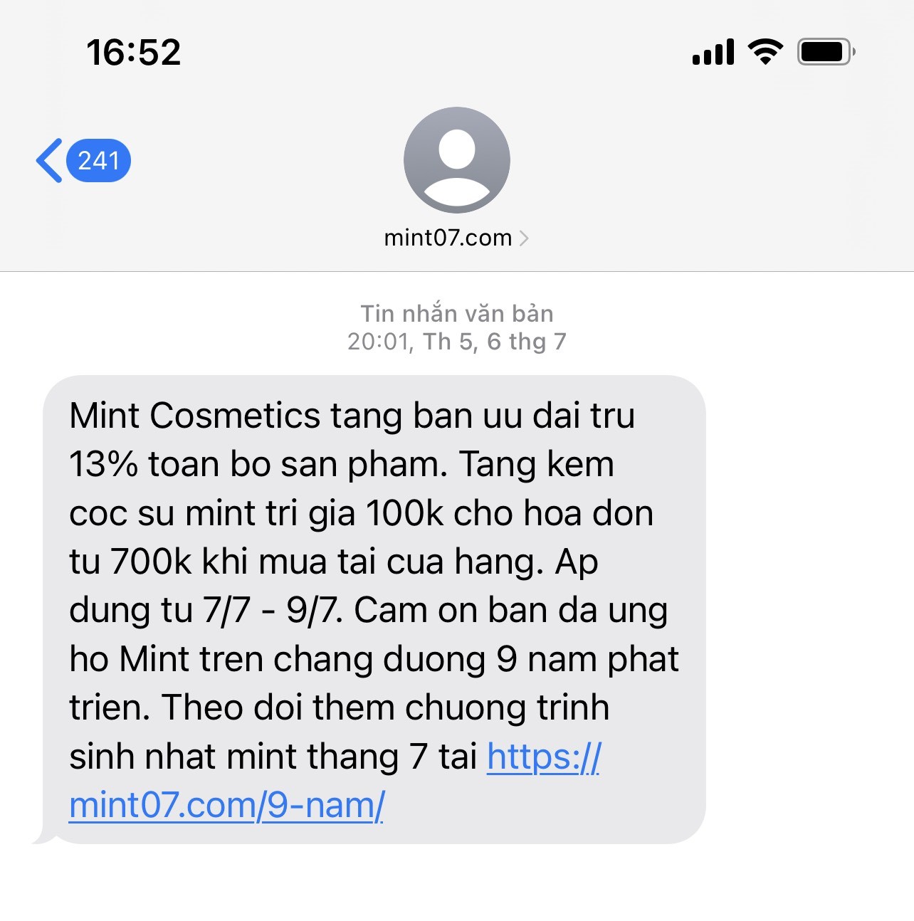 Tin nhắn giới thiệu chương trình khuyến mãi và tặng voucher