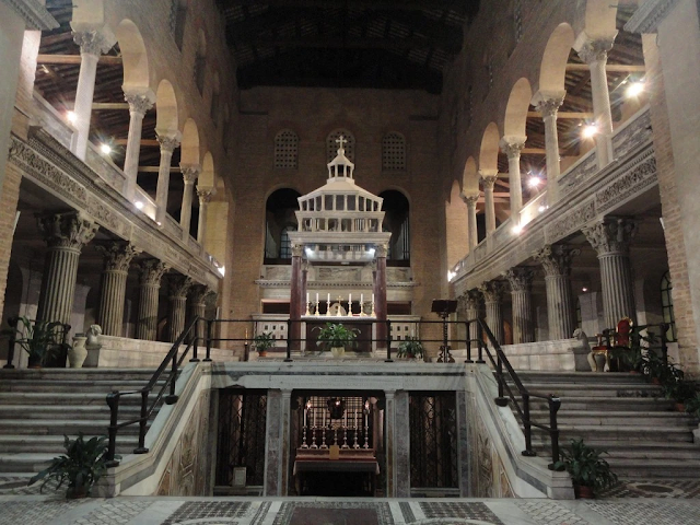 Viếng Vương cung Thánh đường Thánh Laurensô: “Ngoại thành” nhưng ở trung tâm của Giáo hội