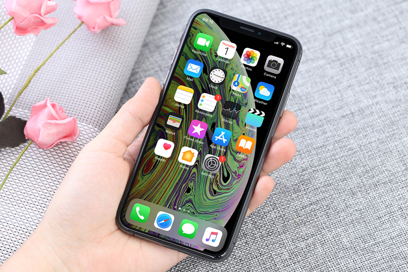Thay phản quang iPhone XS lấy ngay tại Hà Nội