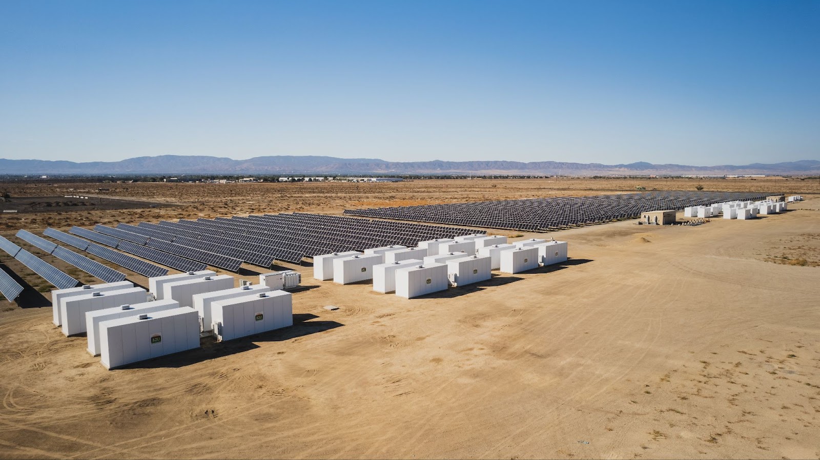 A shot of B2U Storage’s hybrid storage facility in California. Image used courtesy of B2U Storage Solutions