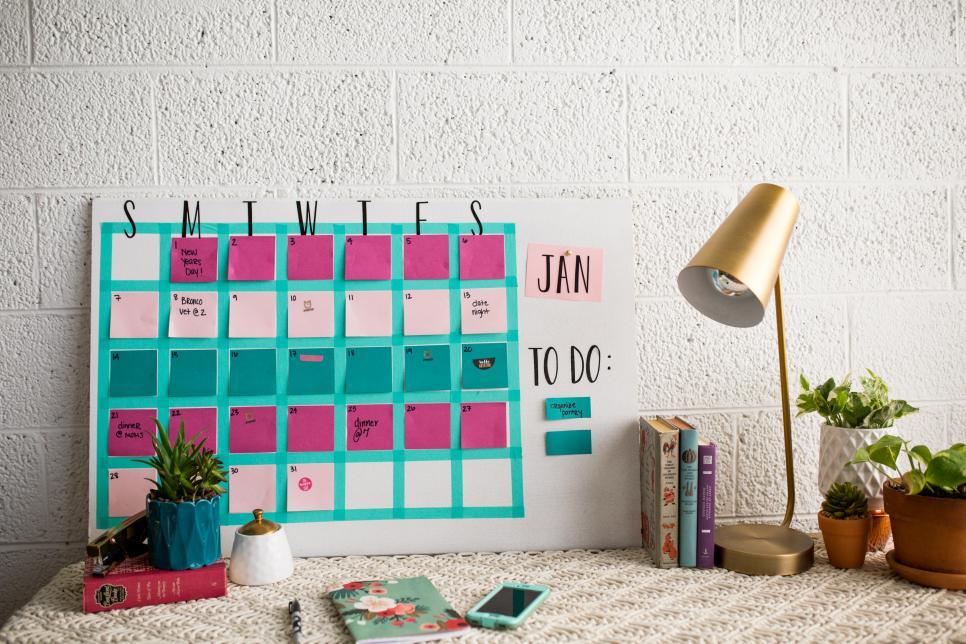 7 Ways to Save on Organizing Your Home Office