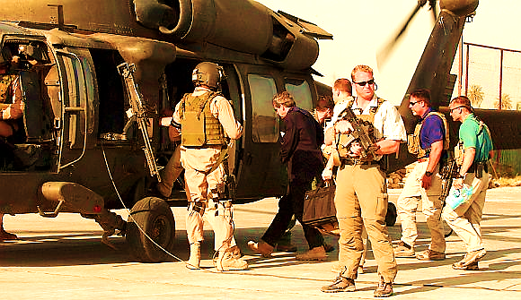 Lính đánh thuê của Blackwater bảo vệ Toàn quyền Mỹ ở Iraq Paul Bremer