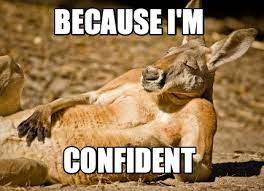 perbedaan narsistik dan percaya diri