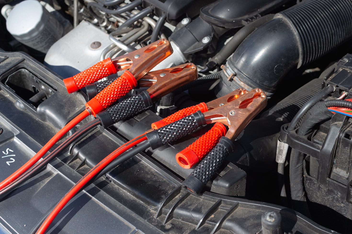 5 Signs of Electrical Issues in Your Vehicle: Tips from Brookside “66” Service 