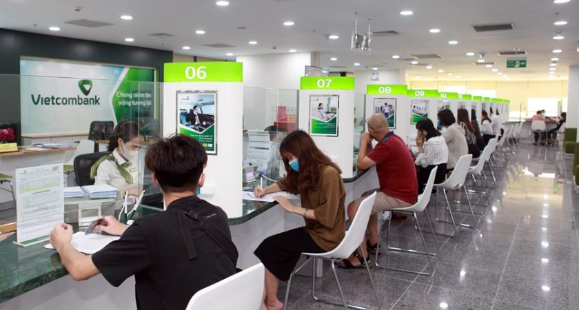 Vay thấu chi ngân hàng Vietcombank cũng có những hạn chế nhất định