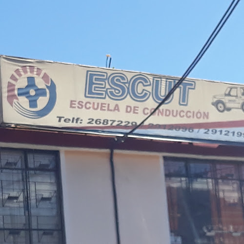 Opiniones de Escut Escuela De Conducción 5 Esquinas en Quito - Autoescuela