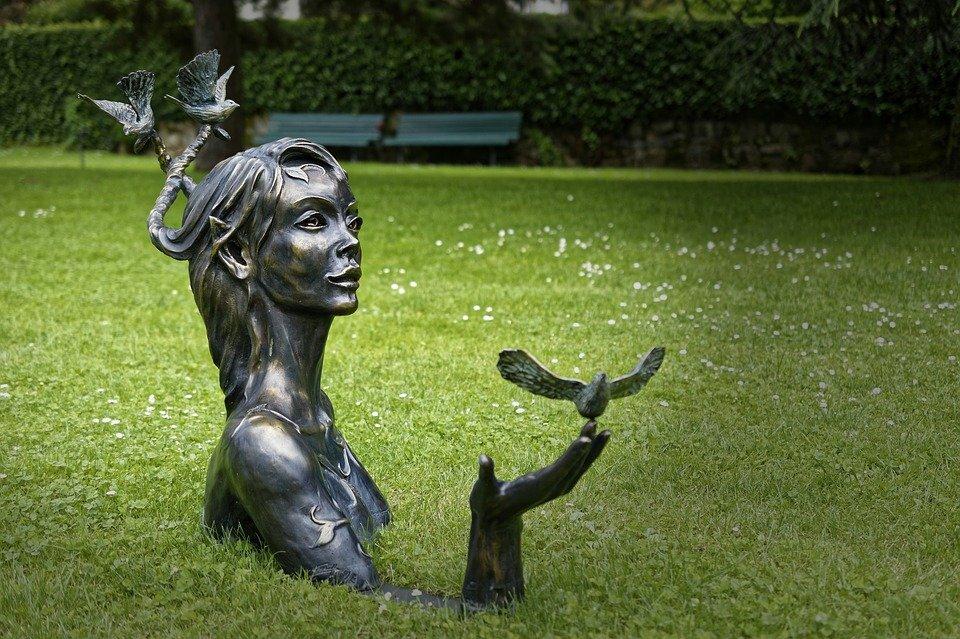 contemporary metal garden sculptures