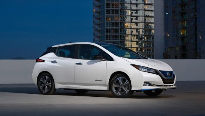 เพื่อกระตุ้นยอดขาย Nissan Leaf ถูกลดราคาลงถึง 500,000 บาท