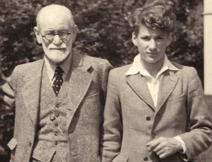 photograph of lucian and sigmund freud