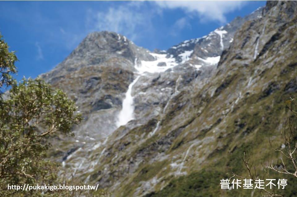 C:\Users\lgwtr\Desktop\網誌經營\普佧基走不停\NZ紐西蘭_南島_Milford Track\Day 2\簡報3\投影片17.JPG