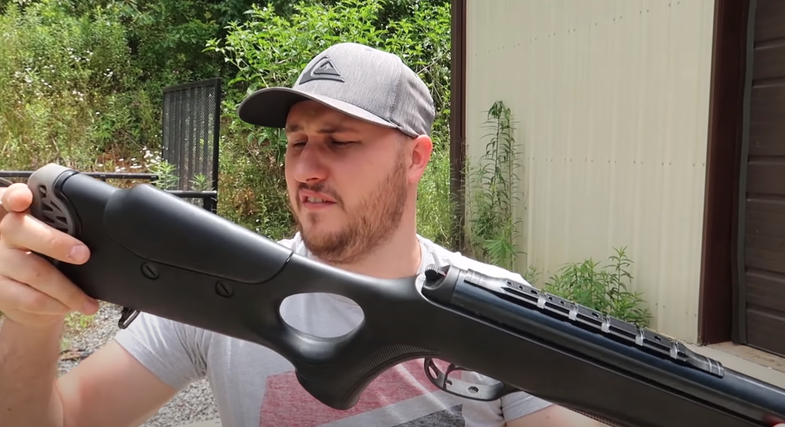 Best Break Barrel Air Rifle That Hits Like A Champ (Reviews and Buying Guide 2022)