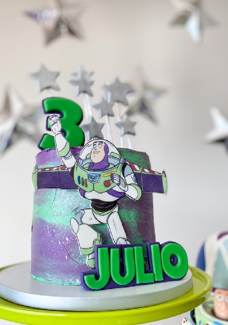 decoração para festa buzz lightyear