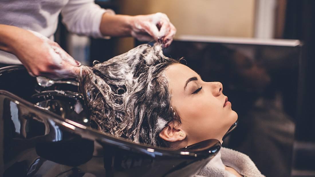 Как выбрать шампунь для ухода за волосами?