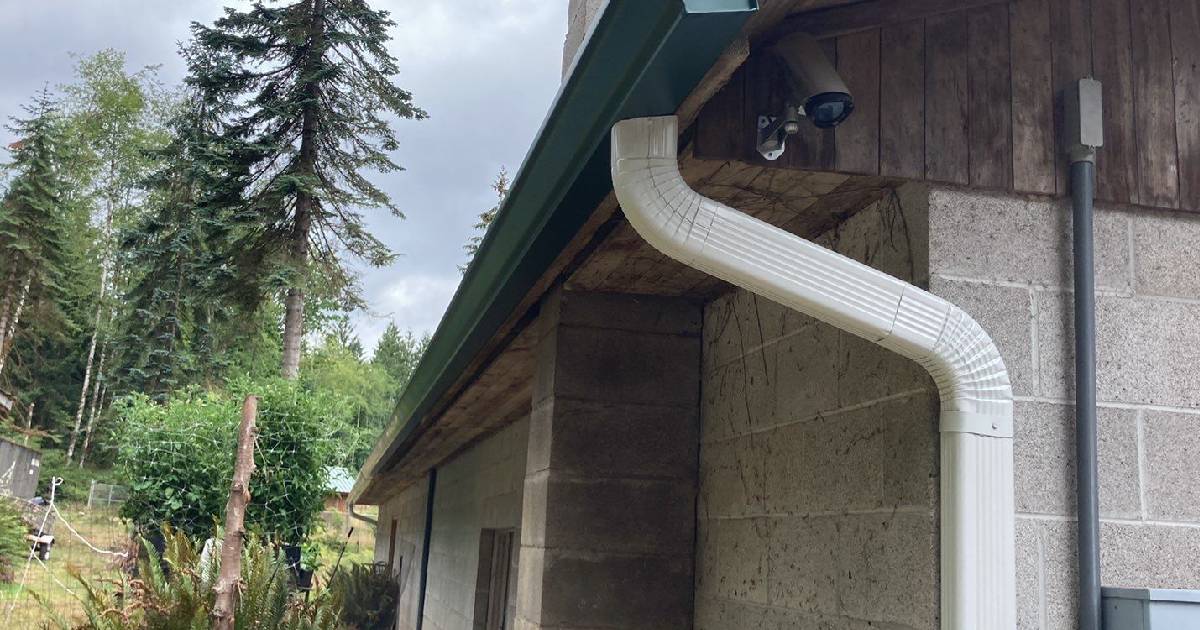 Are Seamless Gutters Right for My Home?
