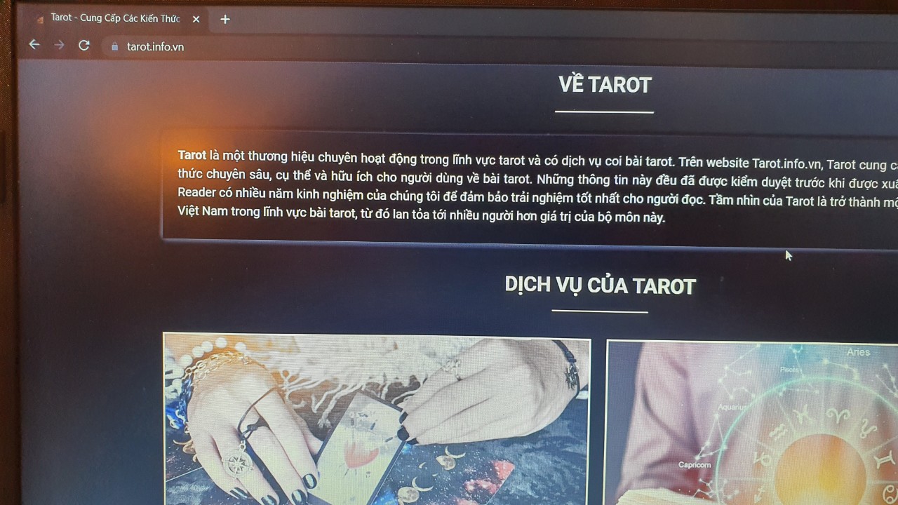 thương hiệu Tarot