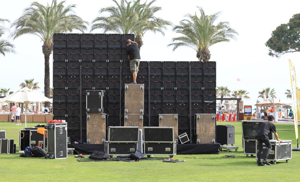 Benefits of Stage and Sound Equipment Rentals