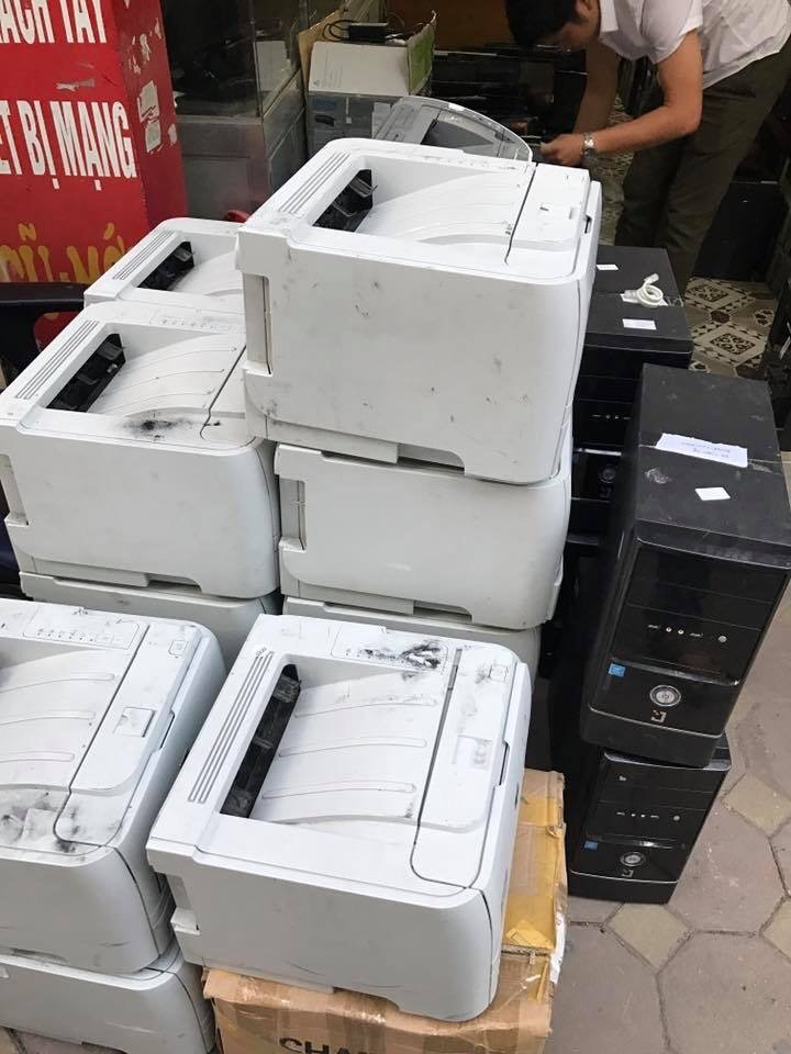 Quốc Kiệt sẽ cử nhân viên đến tại nhà để thu mua máy in cũ cho khách hàng