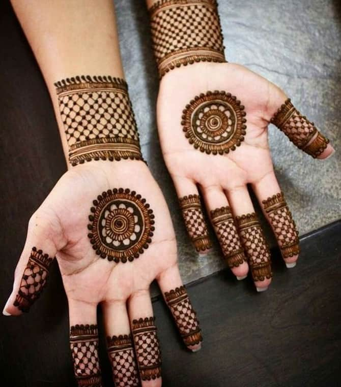 Criss-Cross Mehndi Designs