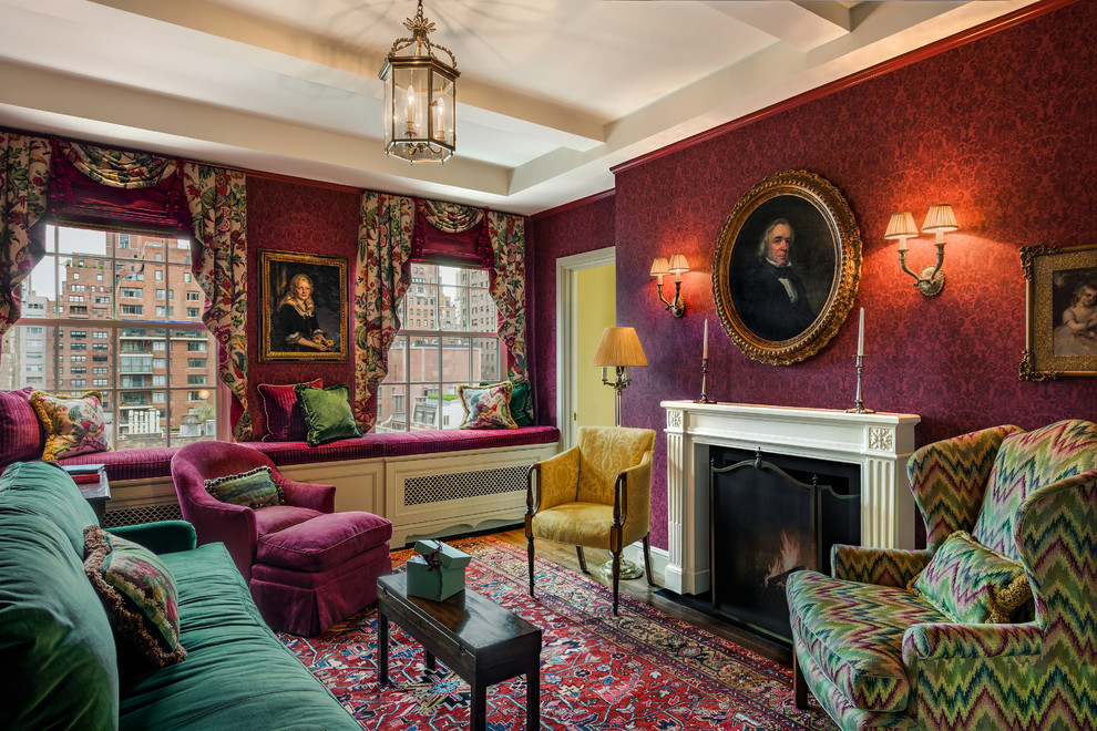 ruang tamu dengan desain interior victorian 