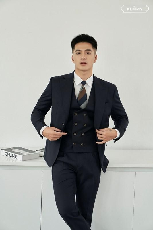 Ghé Remmy để mua vest