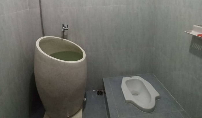 Kamar mandi sederhana tapi bagus
