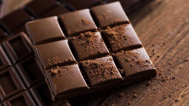 Chocolate na tpm faz mal