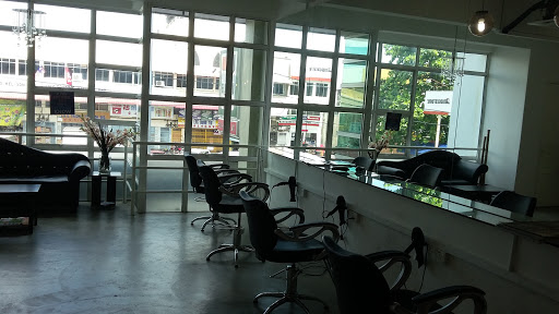 Ray Lee's Salon