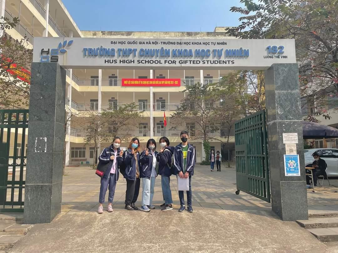 A group of people standing in front of a gated entrance</p>
<p>Description automatically generated with medium confidence