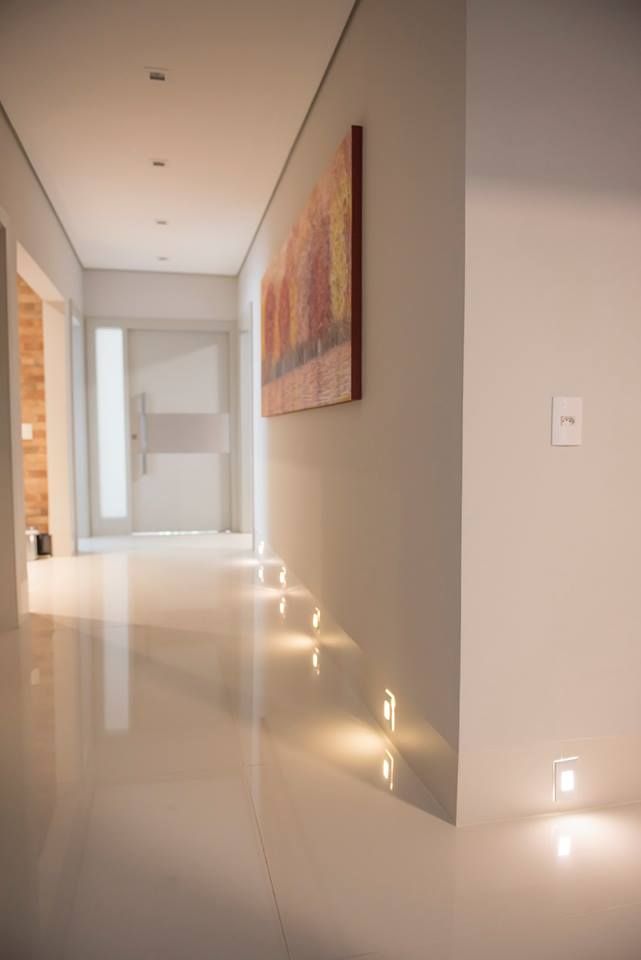 Iluminação de chão para corredor